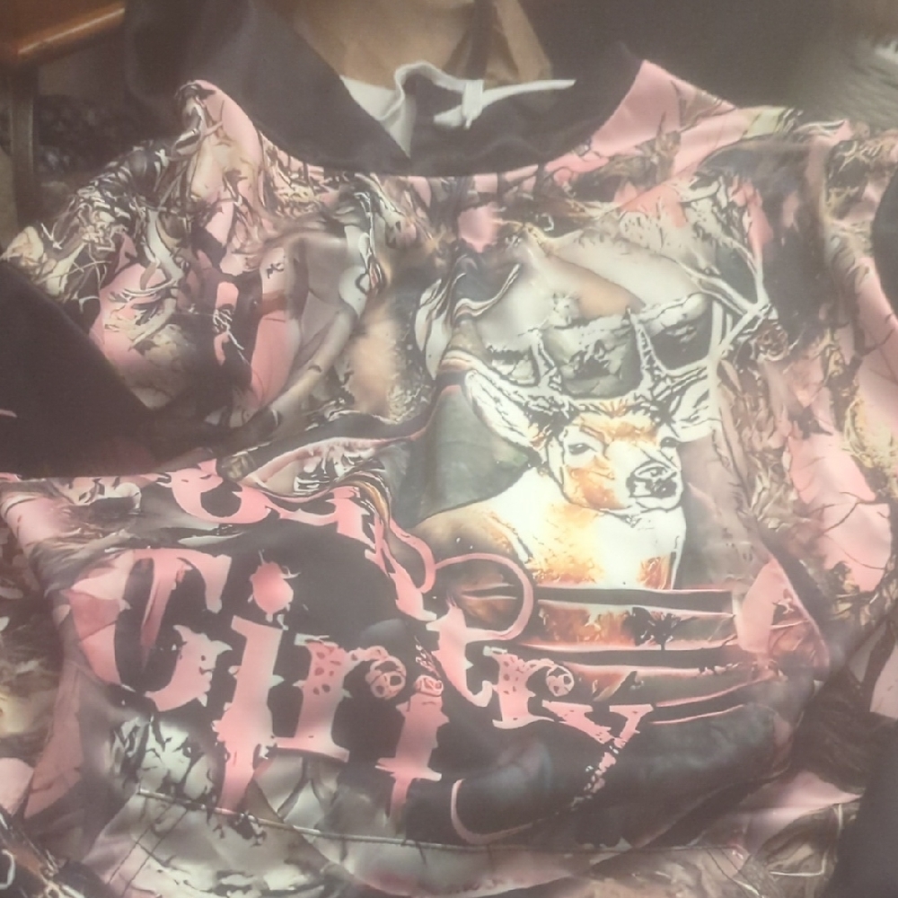 Just USA Pink and Black Graphic Top